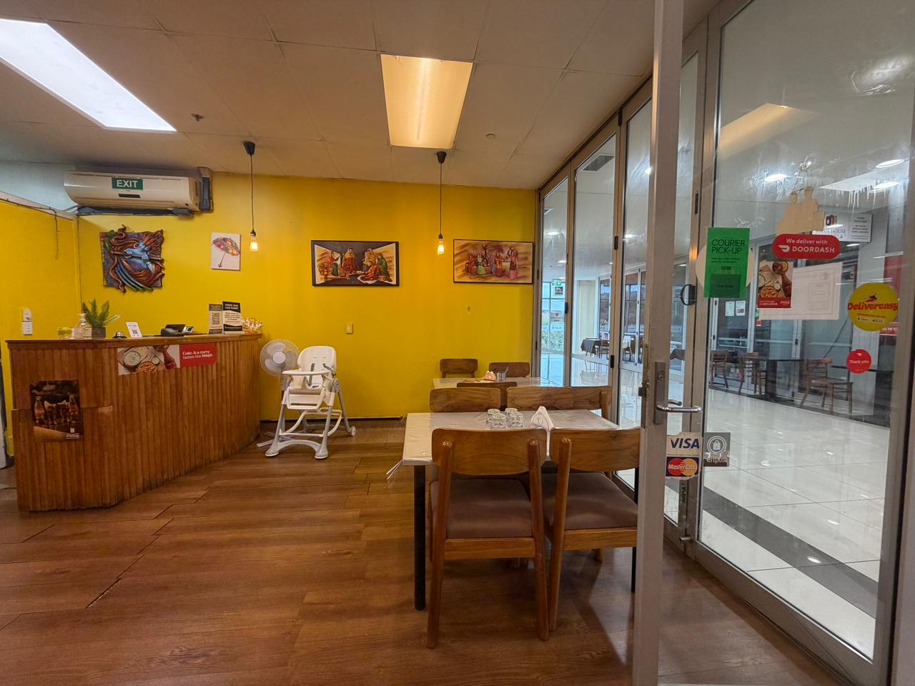 Madras Kitchen interior dining room seating